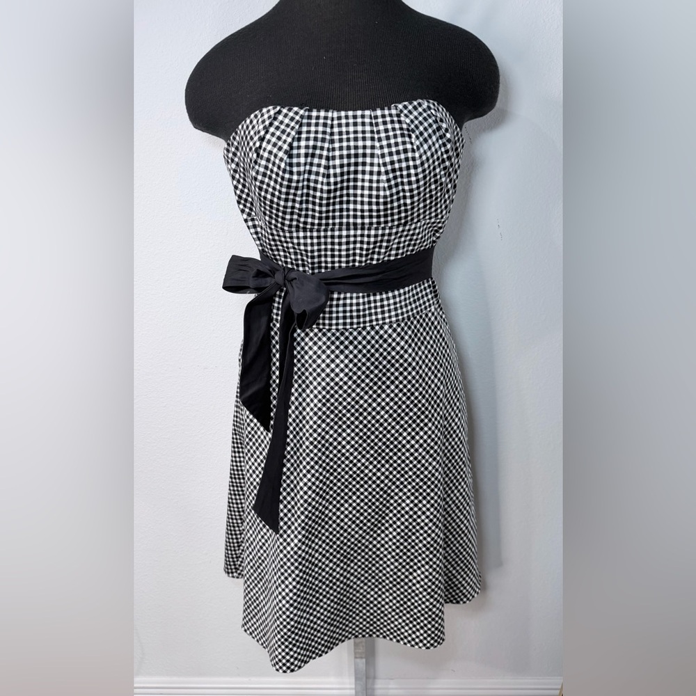 White House Black Market Black & White Strapless Gingham Dress with Bow